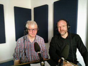 Martin Scharfenberger und Christian Gertz im Radiostudio bei Antenne Münster.