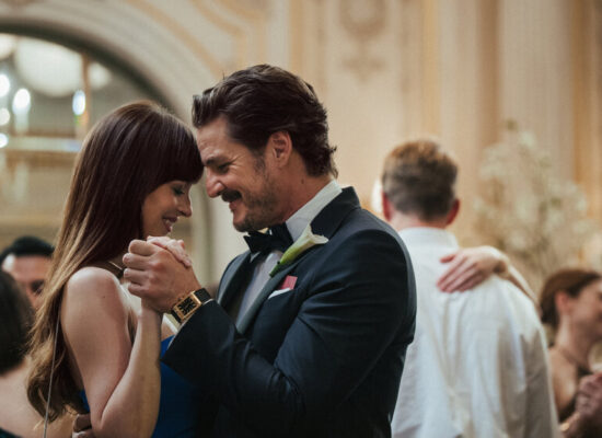 Begegnung mit einem „Einhorn“: Harry (Pedro Pascal) und Lucy (Dakota Johnson) in „Materialists“ Foto: Sony Pictures Germany